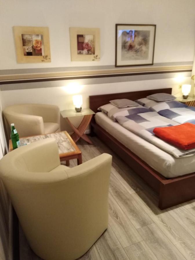 Hotel Garni "Adria" Windhagen Luaran gambar