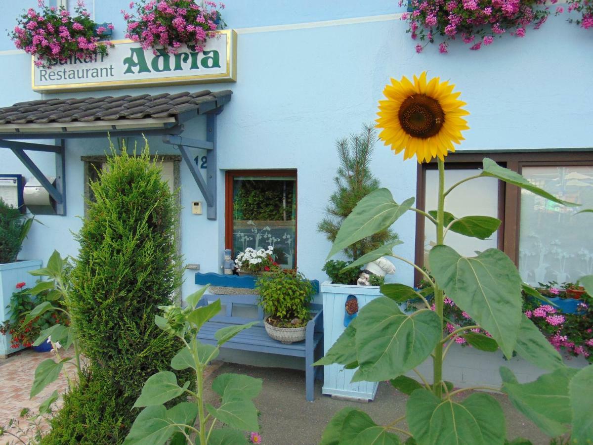 Hotel Garni "Adria" Windhagen Luaran gambar